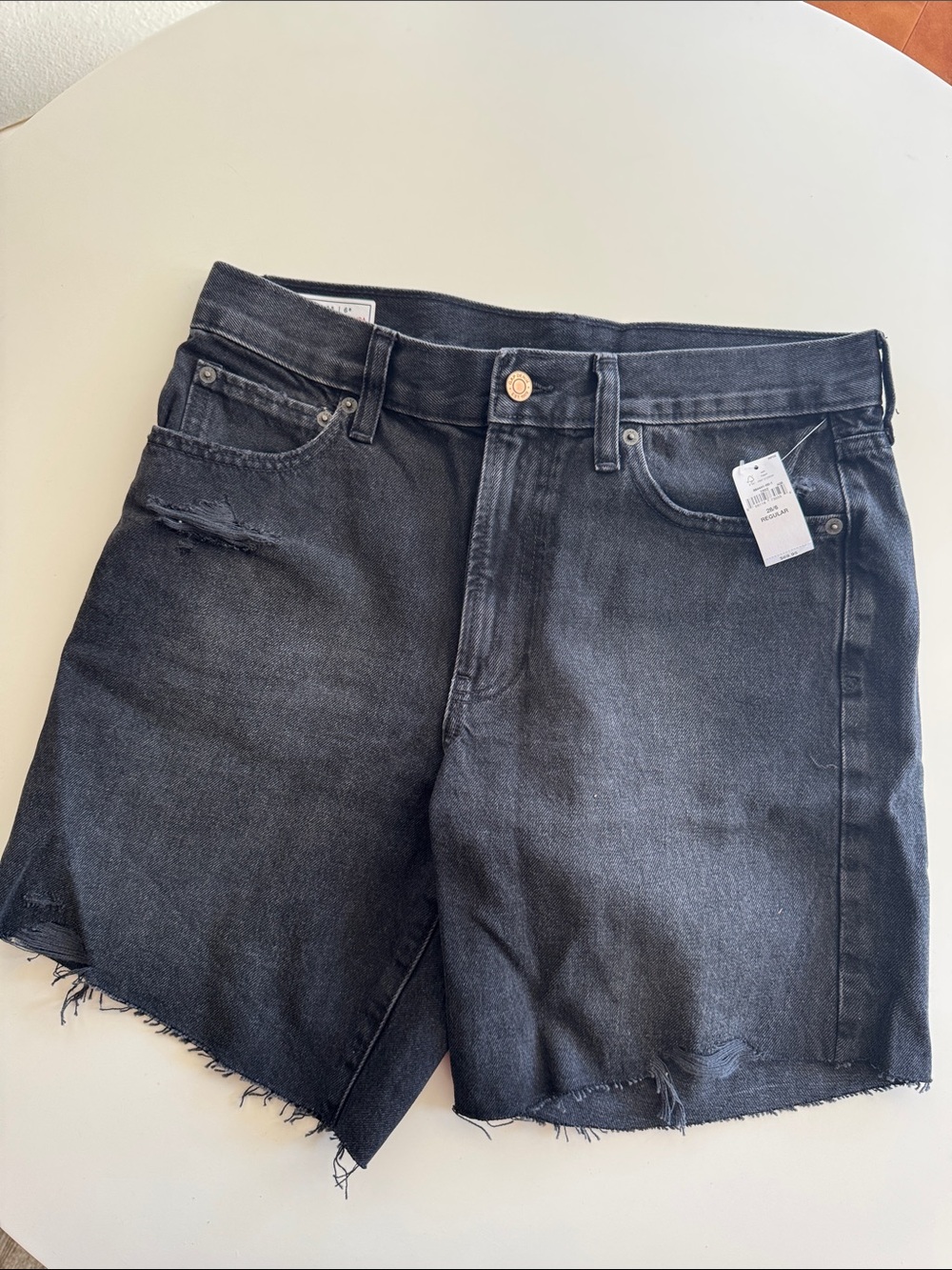 GAP Women's Black Distressed Denim Jean Shorts 8” Loose Bermuda Mid Rise sz 28/6